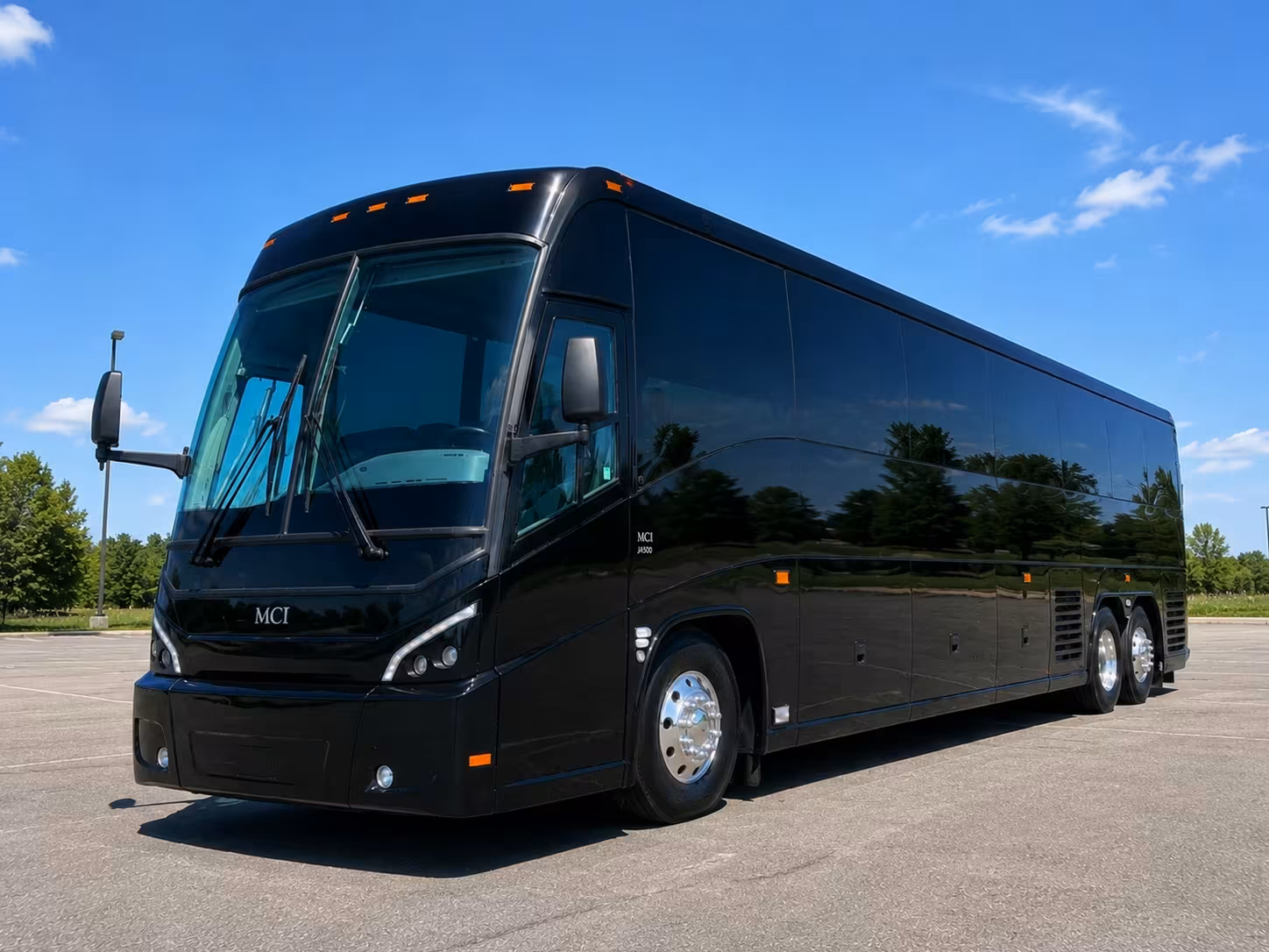 charter bus rentals for large kirkland prom groups traveling together