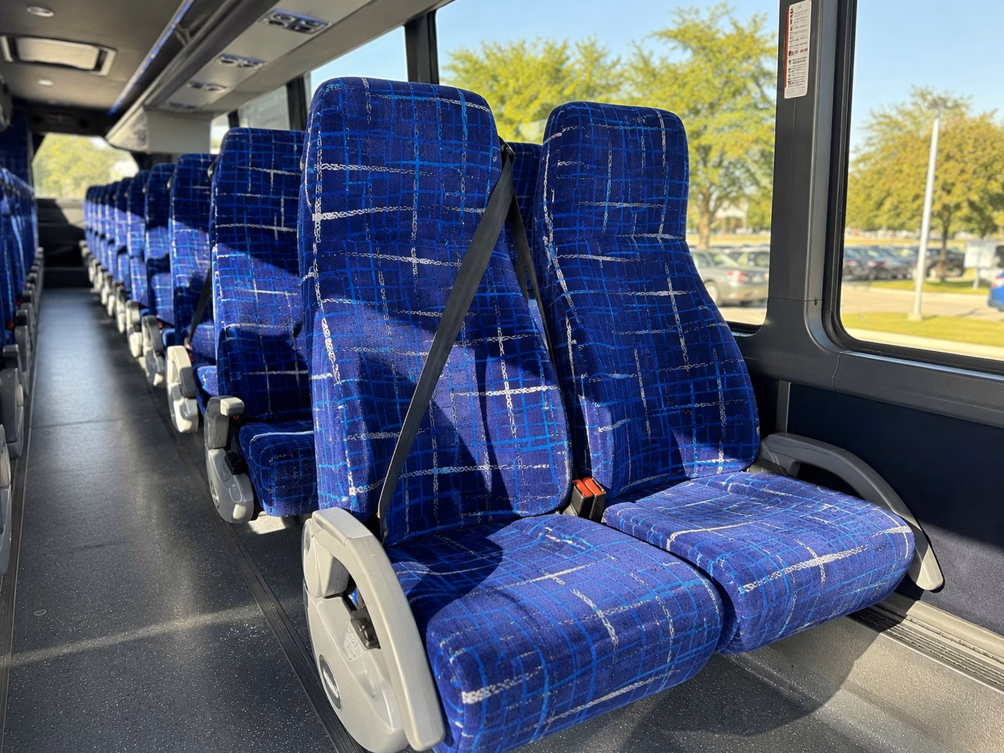 sea airport wedding shuttle buses for kirkland guests