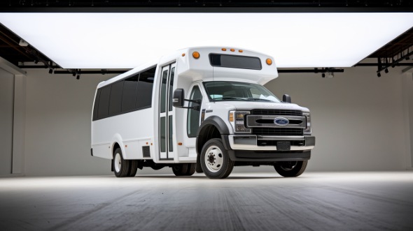 15 passenger minibus kirkland